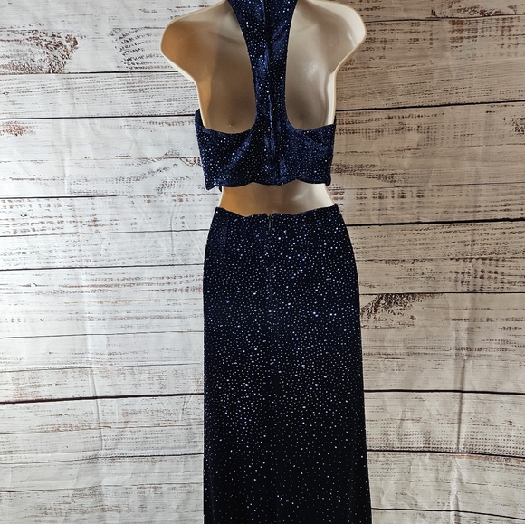 La femme gorgeous velvet & sparkle 2pc set - Picture 7 of 7